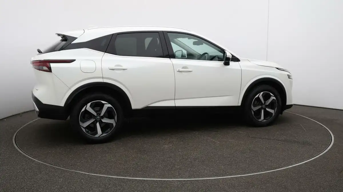 2022-nissan-qashqai-13-dig-t-n-connecta-140ps-big-51