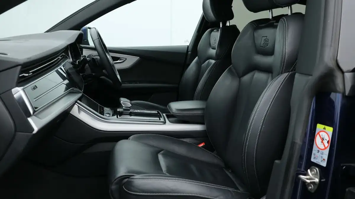2020-audi-q8-30-50-tdi-s-line-big-14
