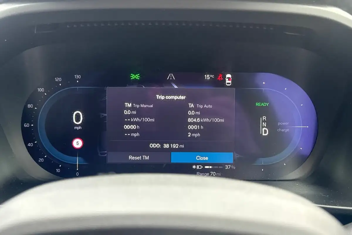 2022-volvo-c40-e-twin-recharge-pro-big-6