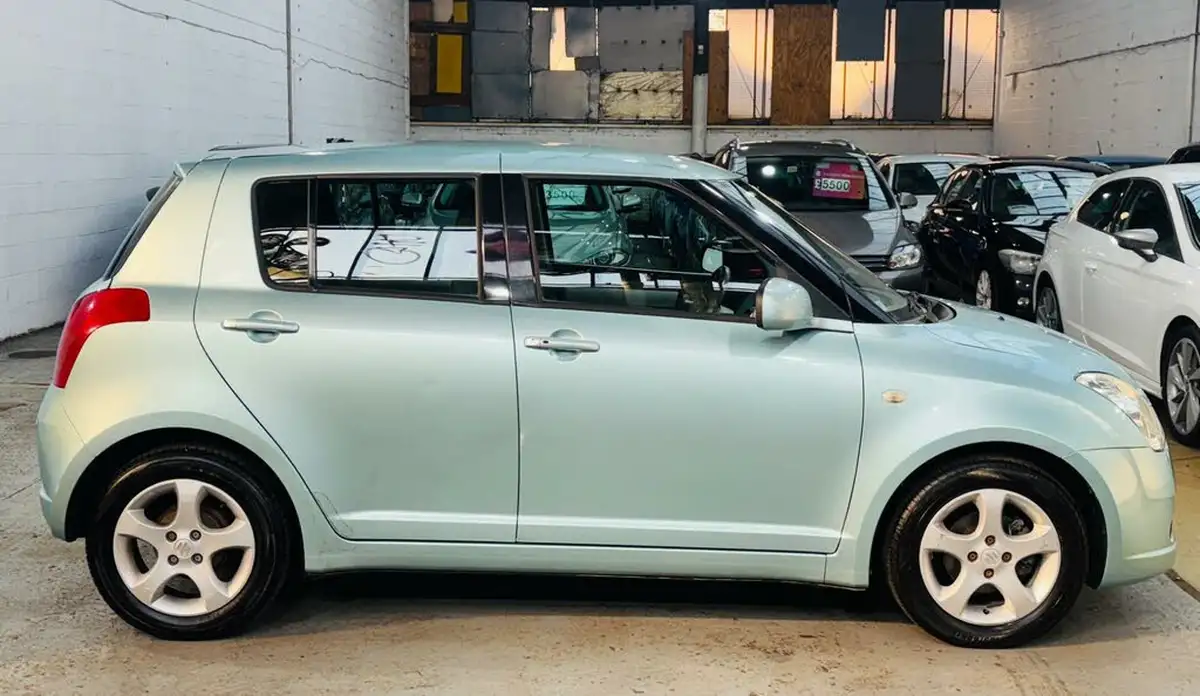 2007-suzuki-swift-15-glx-5d-auto-big-5