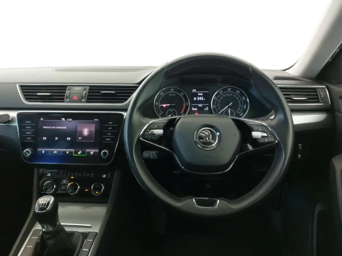 2020-skoda-superb-20tdi-se-150ps-hatchback-big-6