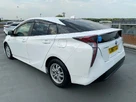 2018-toyota-prius-hybrid-small-15