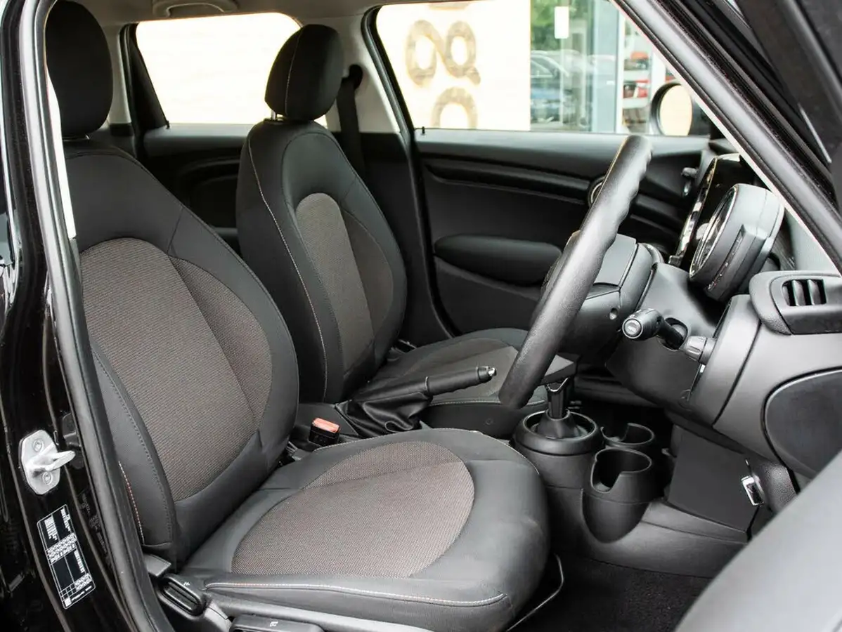 2020-mini-countryman-15-cooper-classic-auto-big-26