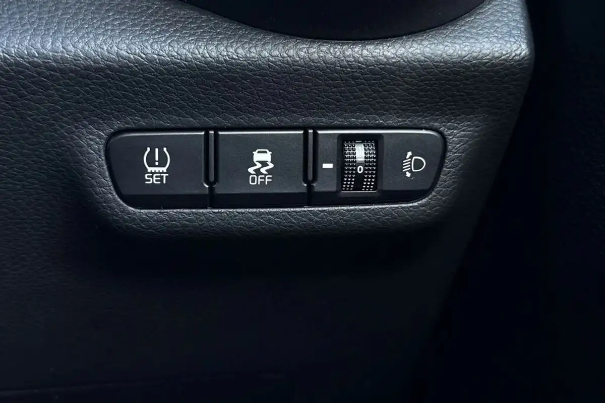 2021-kia-picanto-10-t-gdi-gt-line-s-big-36