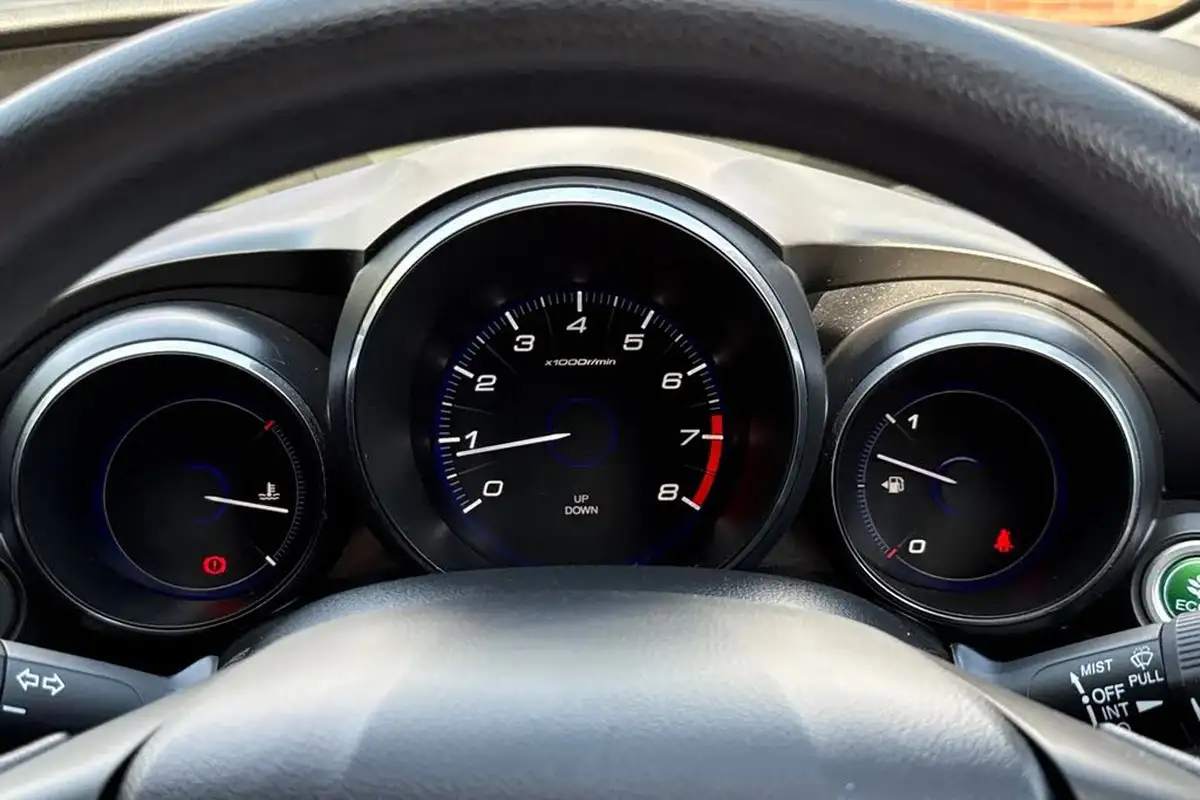 2013-honda-civic-18-se-big-18