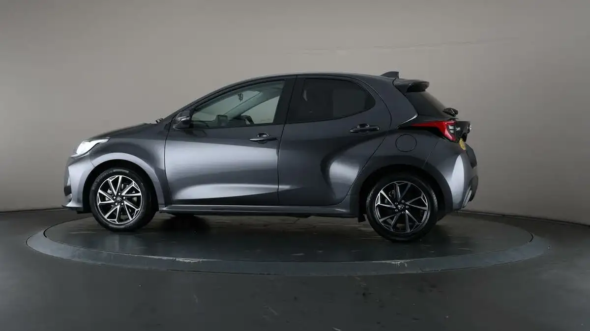 2023-toyota-yaris-15-vvt-i-design-big-27