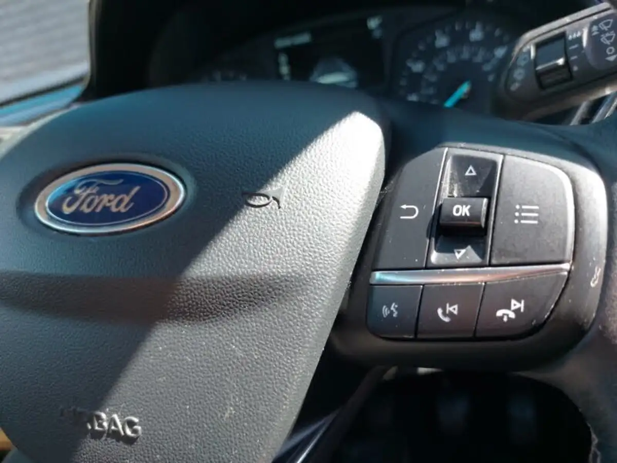2019-ford-fiesta-11-ti-vct-zetec-3d-big-17