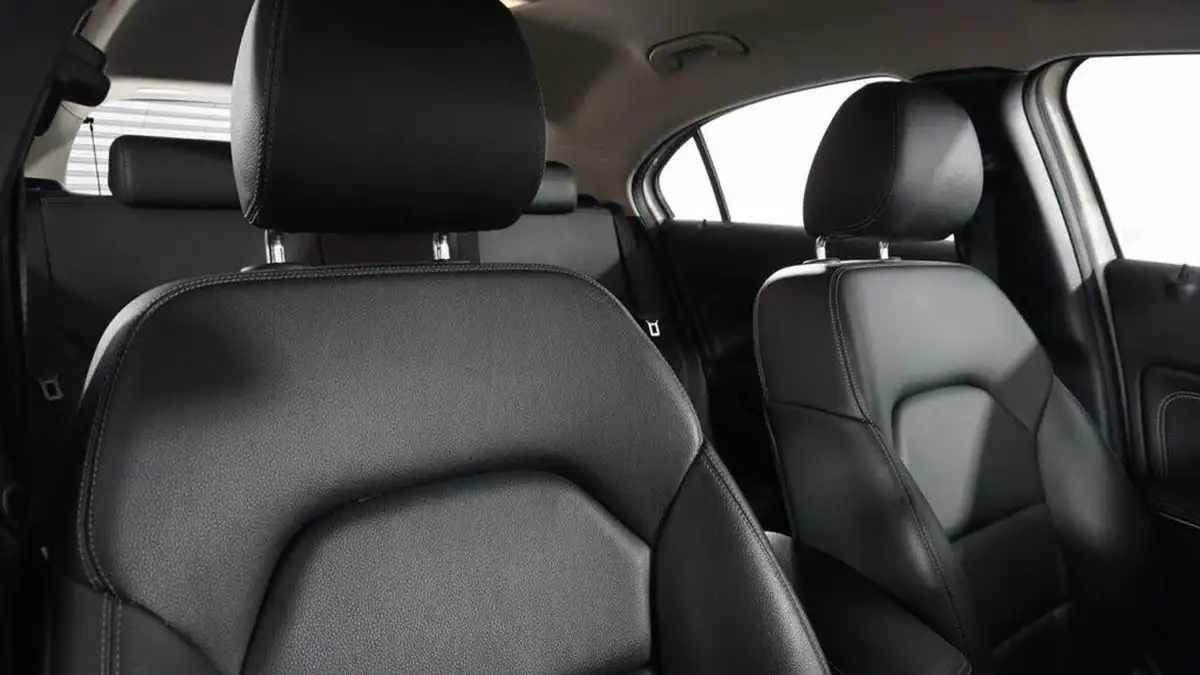 2016-mercedes-benz-a-class-16-a180-se-executivess-big-9