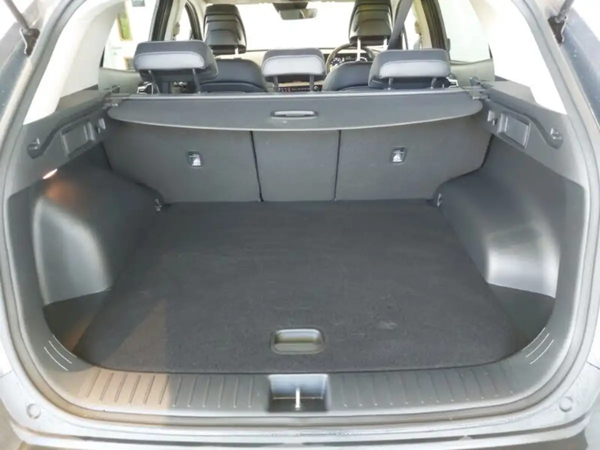 2024-kia-sportage-16-t-gdi-3-241bhp-awd-phev-auto-big-7