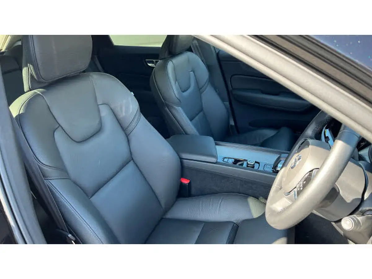 2024-volvo-xc60-20-b5-plus-big-8