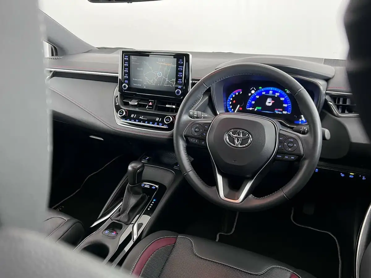 2021-toyota-corolla-18-vvt-i-excel-trk-hatchback-big-22