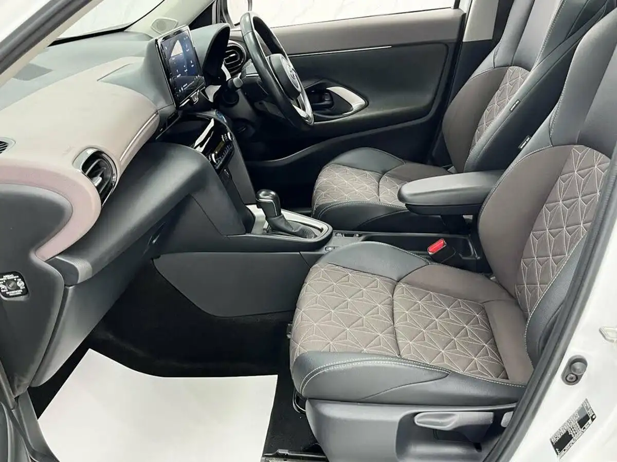 2022-toyota-yaris-cross-15-vvt-i-excel-awd-i-big-19
