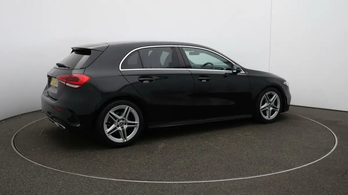 2020-mercedes-benz-a-class-13-a200-amg-line-executive-hatchback-5d-big-51