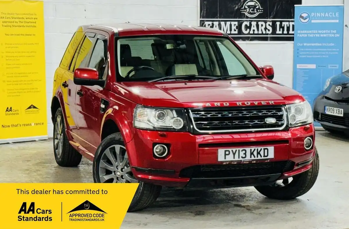2013-land-rover-freelander-2-22sd4-dynamic-big-0