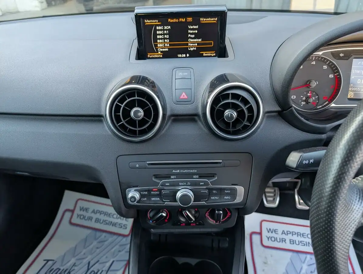 2015-audi-a1-14-s-line-125ps-ss-hatchback-3d-1395cc-big-29