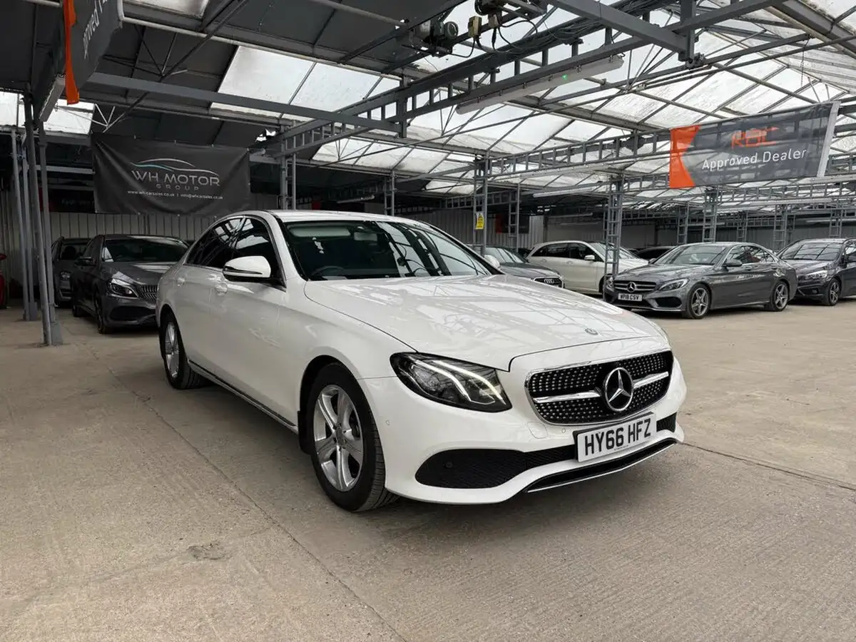 2017-mercedes-benz-e-class-20d-e220d-se-ss-saloon-4d-big-1