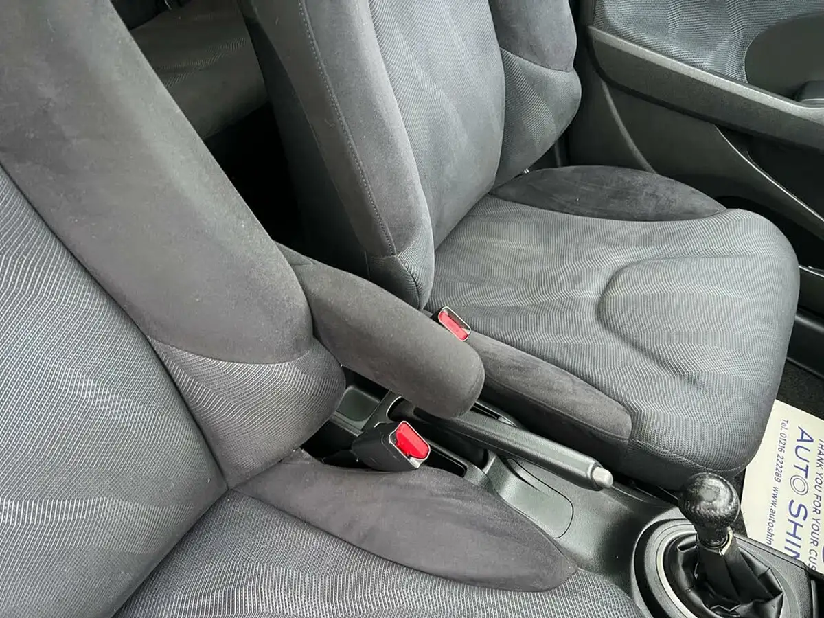 2011-honda-jazz-14-ex-big-13
