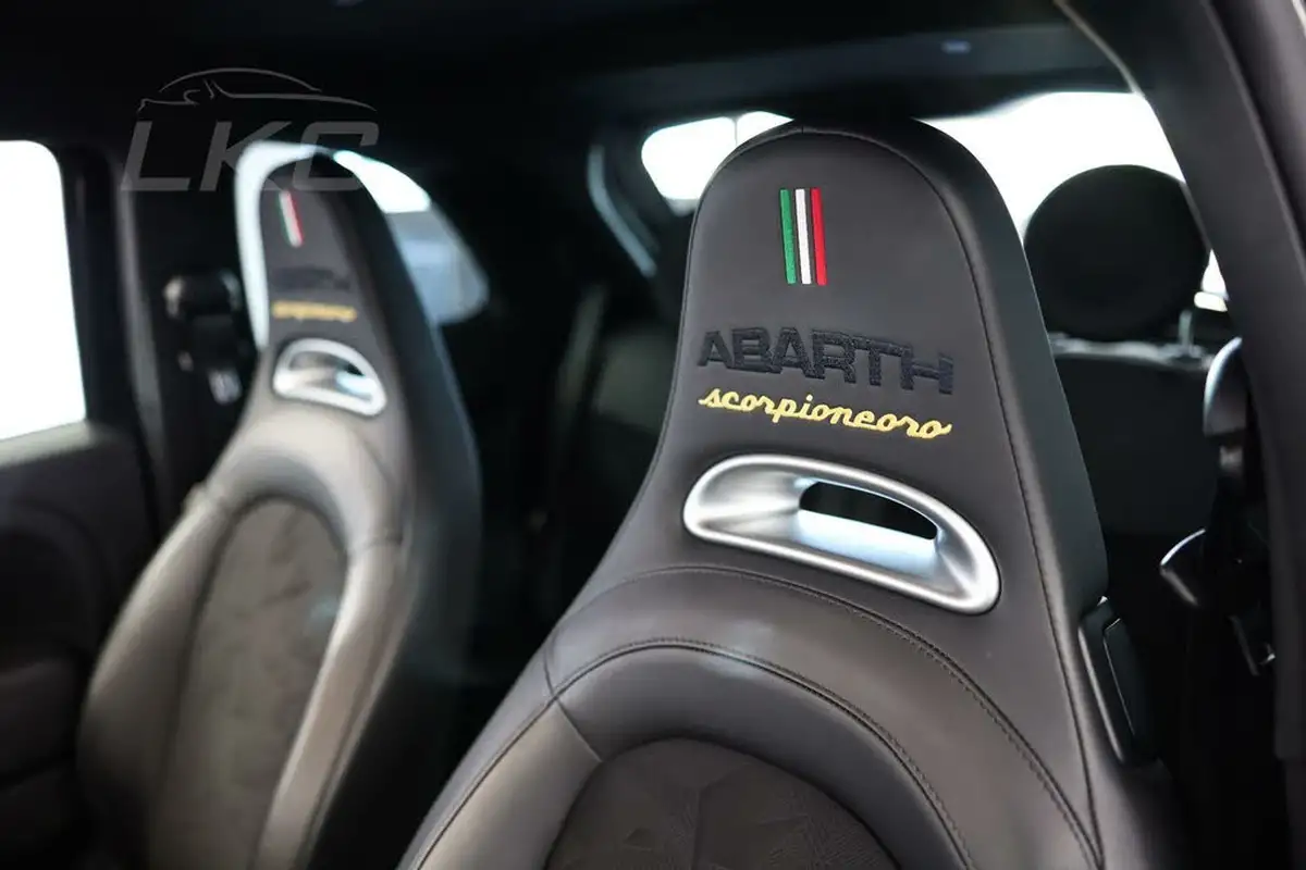 2021-abarth-595-14-tjet-scorpioneoro-big-41