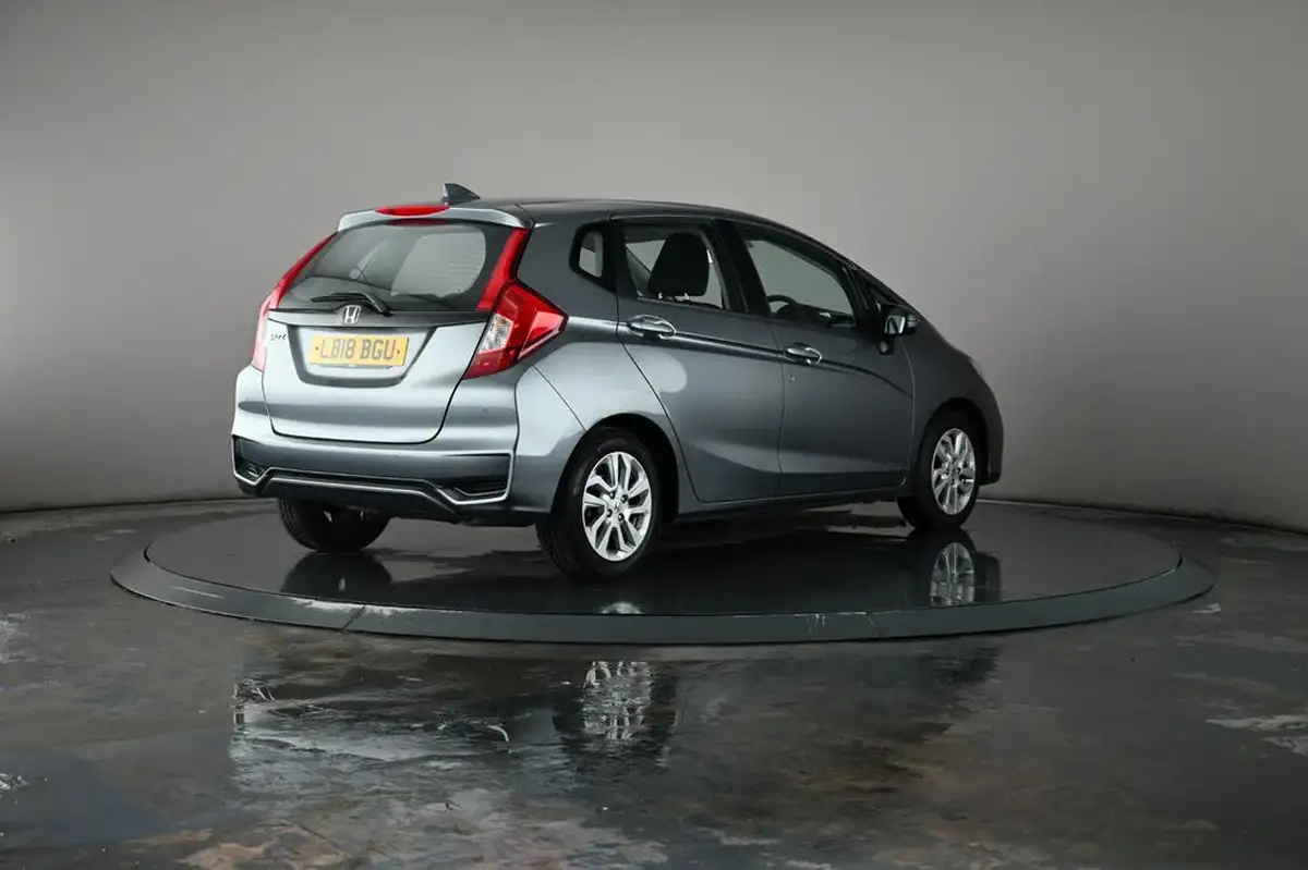 2018-honda-jazz-13-i-vtec-se-navi-big-26