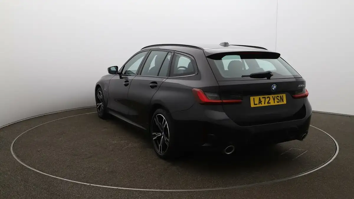 2022-bmw-3-series-20-330e-m-sport-touring-5d-big-59
