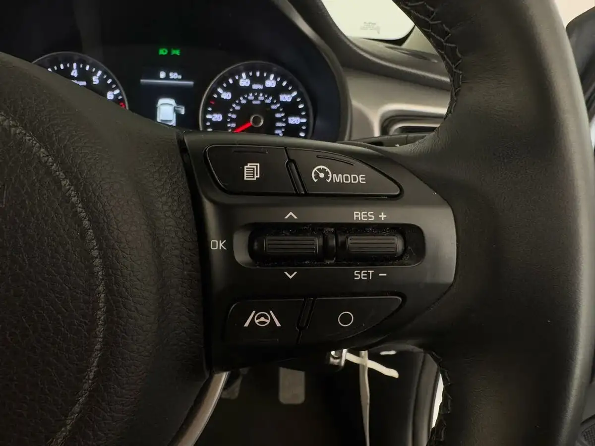 2022-kia-rio-10-t-gdi-2-big-16