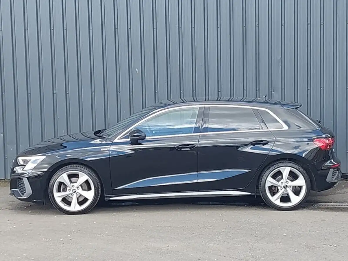 2021-audi-a3-15-35-tfsi-s-line-sportback-5d-tronic-big-3