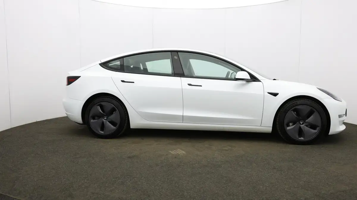 2021-tesla-model-3-e-long-range-awd-big-51