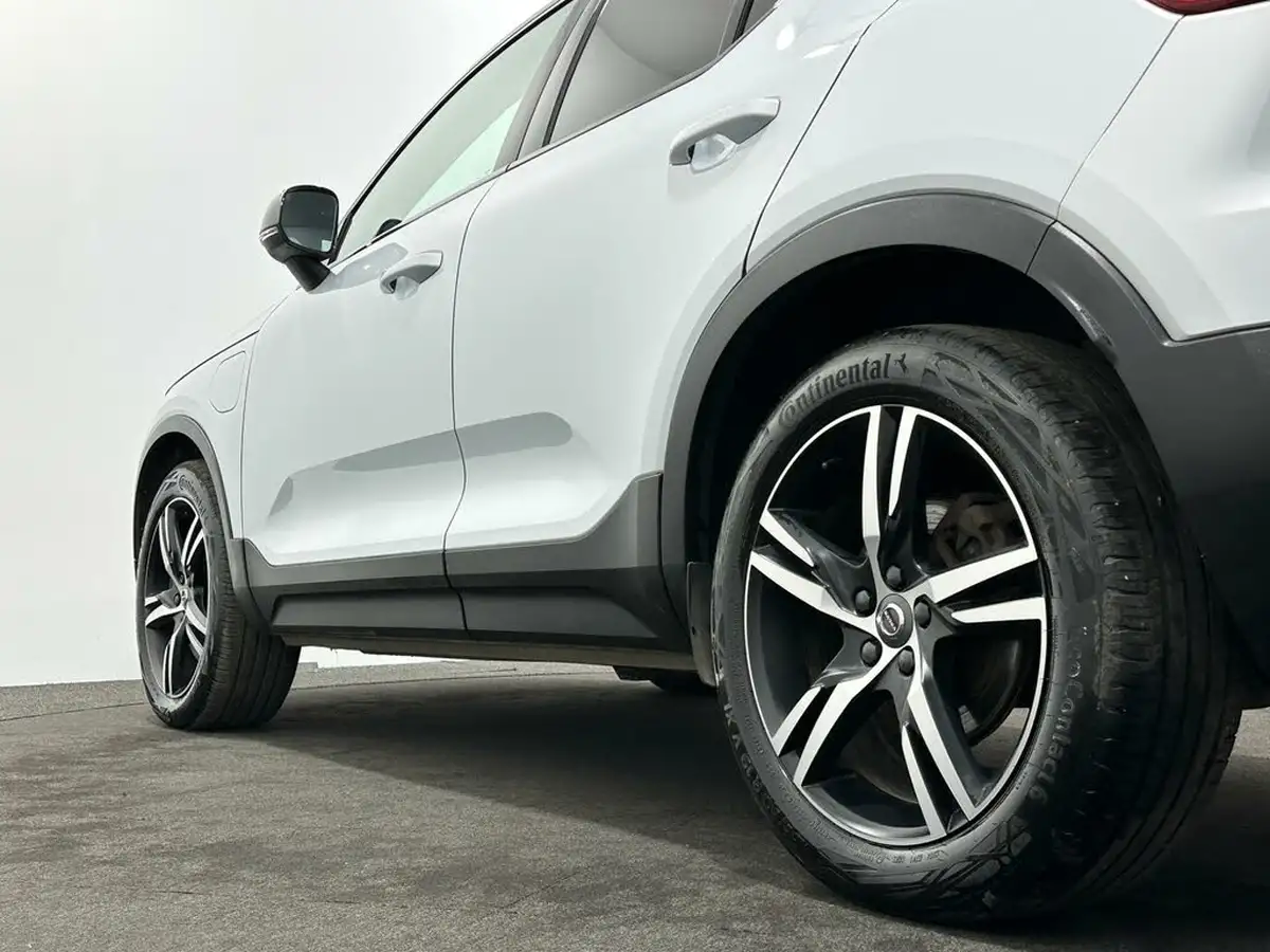 2021-volvo-xc40-15-t4-r-design-211bhp-big-44