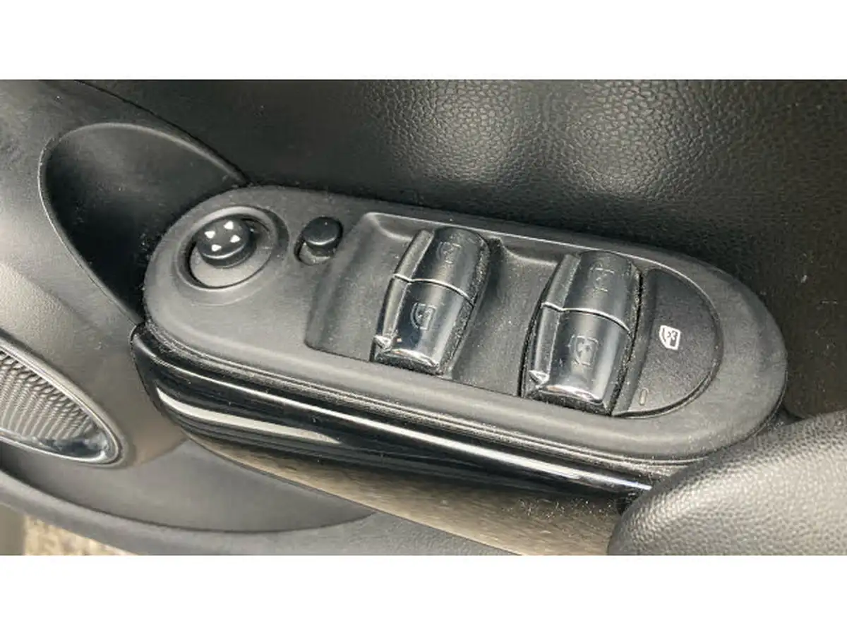 2019-mini-cooper-15-cooper-exclusive-134bhp-hatchback-5d-big-27