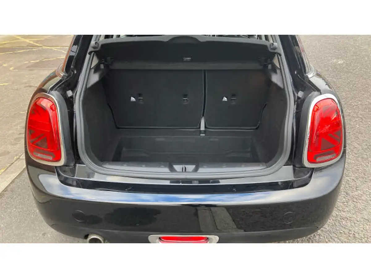 2019-mini-cooper-15-cooper-exclusive-134bhp-hatchback-5d-big-3