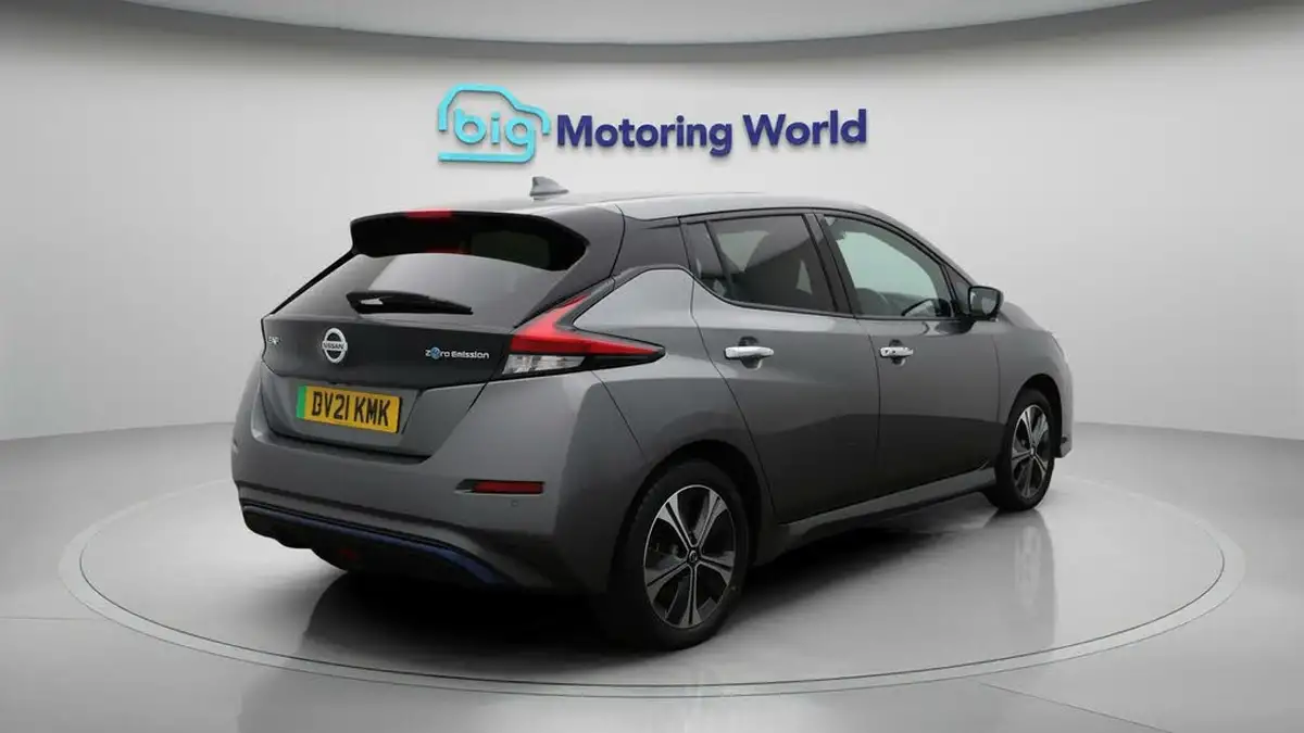 2021-nissan-leaf-e-e-n-connecta-big-7