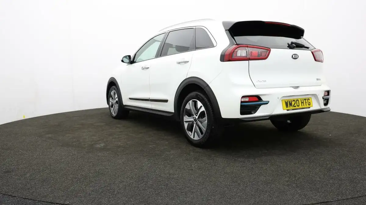 2020-kia-e-niro-ev-first-edition-big-76