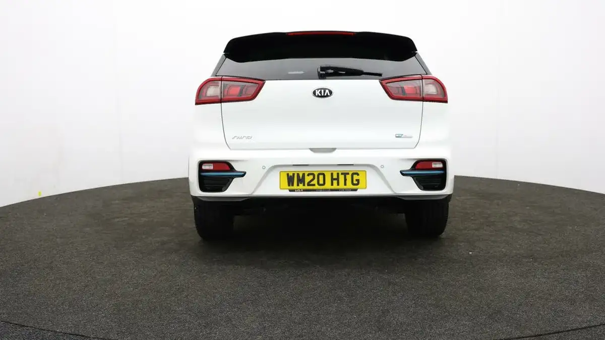 2020-kia-e-niro-ev-first-edition-big-52
