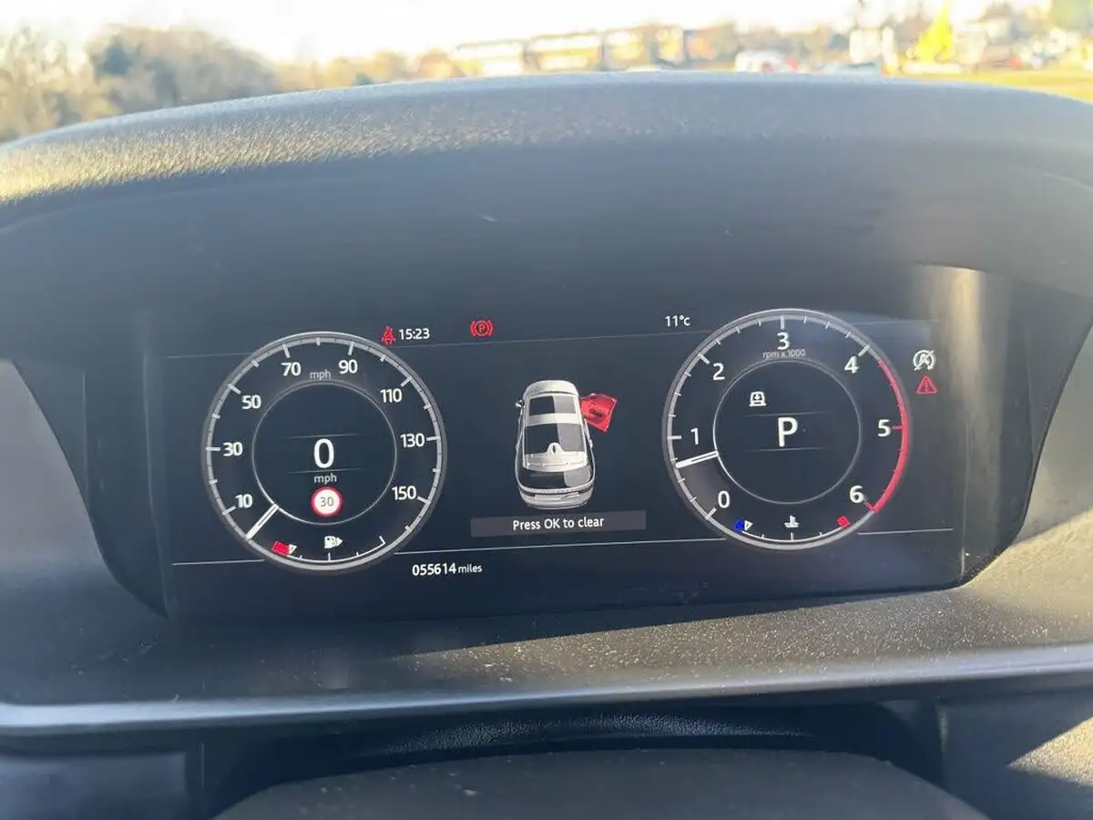 2018-land-rover-discovery-30-sd-v6-hse-luxury-big-66