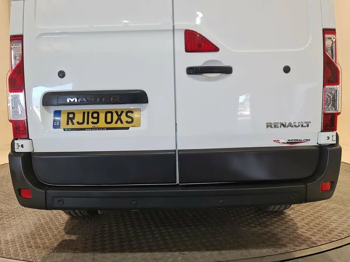 2019-renault-master-23dci-lm35-130-business-medium-roof-panel-van-big-18