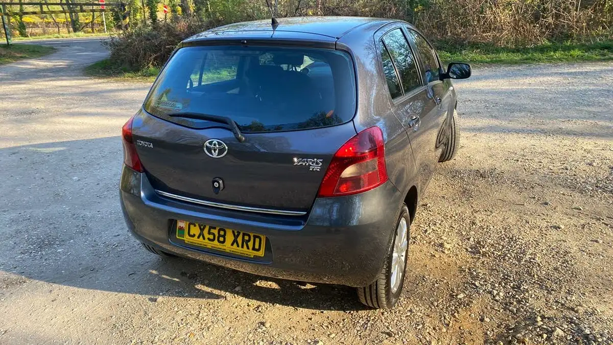 2008-toyota-yaris-14td-tr-d-4d-5d-mmt-big-76