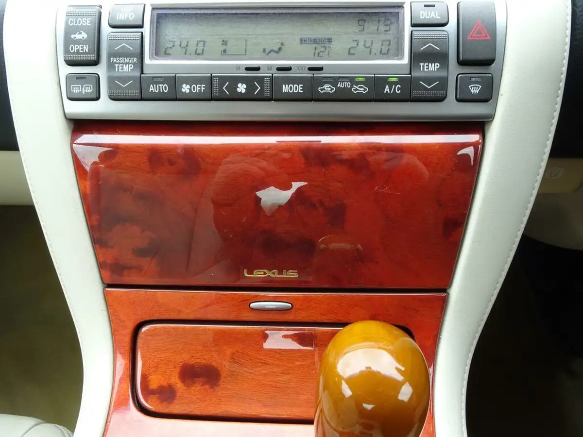 2006-lexus-sc-430-43-big-38