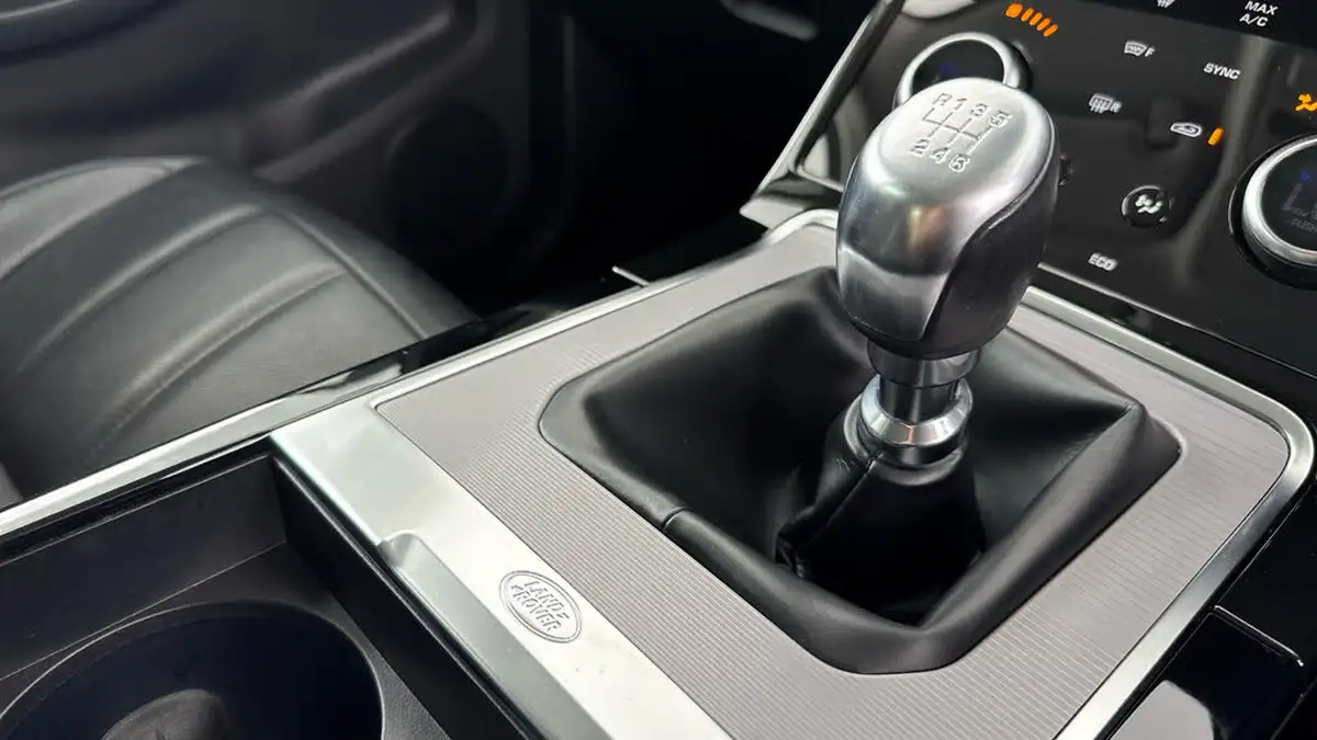 2021-land-rover-range-rover-evoque-20-d165-s-big-15