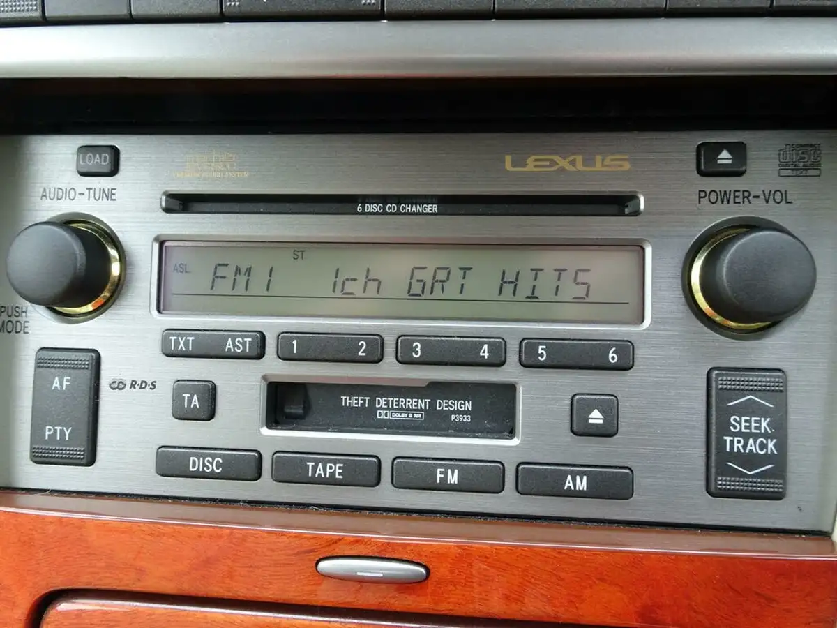 2006-lexus-sc-430-43-big-14
