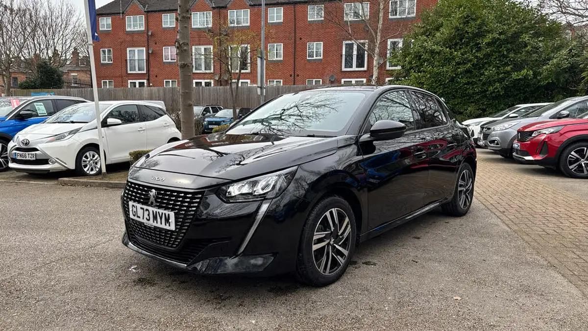 2023-peugeot-208-12-puretech-allure-premium-130ps-eat8-big-6