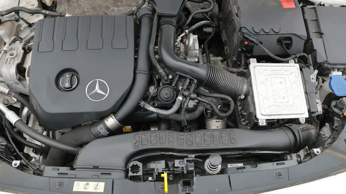 2020-mercedes-benz-a-class-13-a200-amg-line-hatchback-5d-7g-dct-big-19
