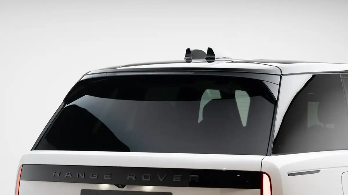 2023-land-rover-range-rover-30-d350-se-big-8