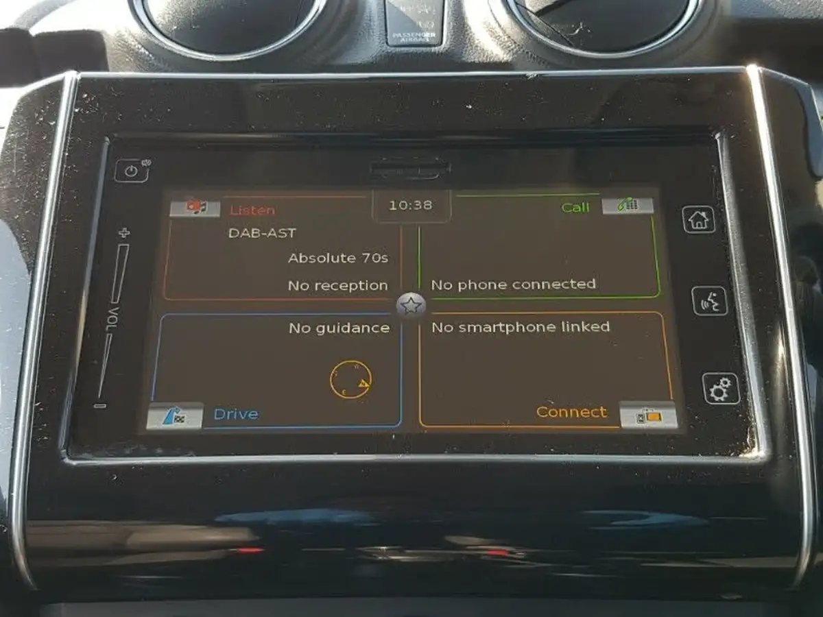 2022-suzuki-swift-12-dualjet-sz5-cvt-big-10