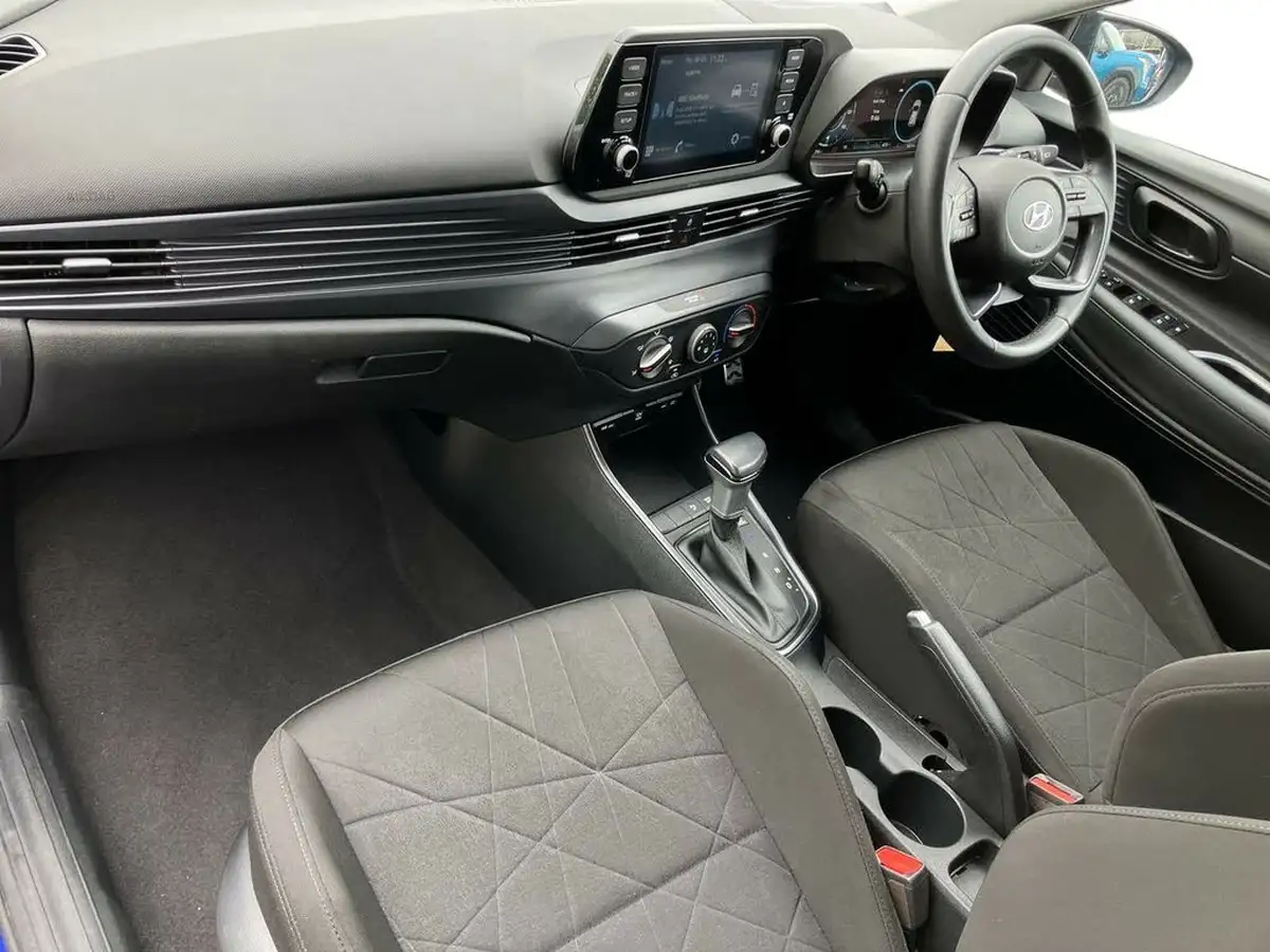 2022-hyundai-bayon-10-t-gdi-se-connect-dct-big-6