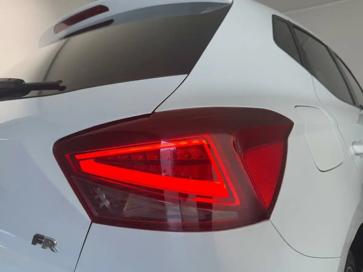 2022-seat-ibiza-10-tsi-fr-sport-110ps-dsg-big-40