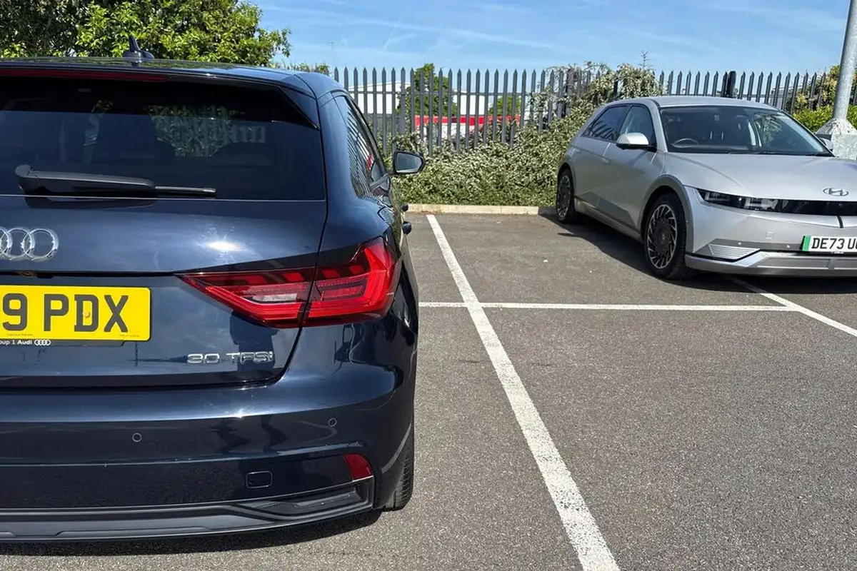 2019-audi-a1-10-30-tfsi-sport-big-33