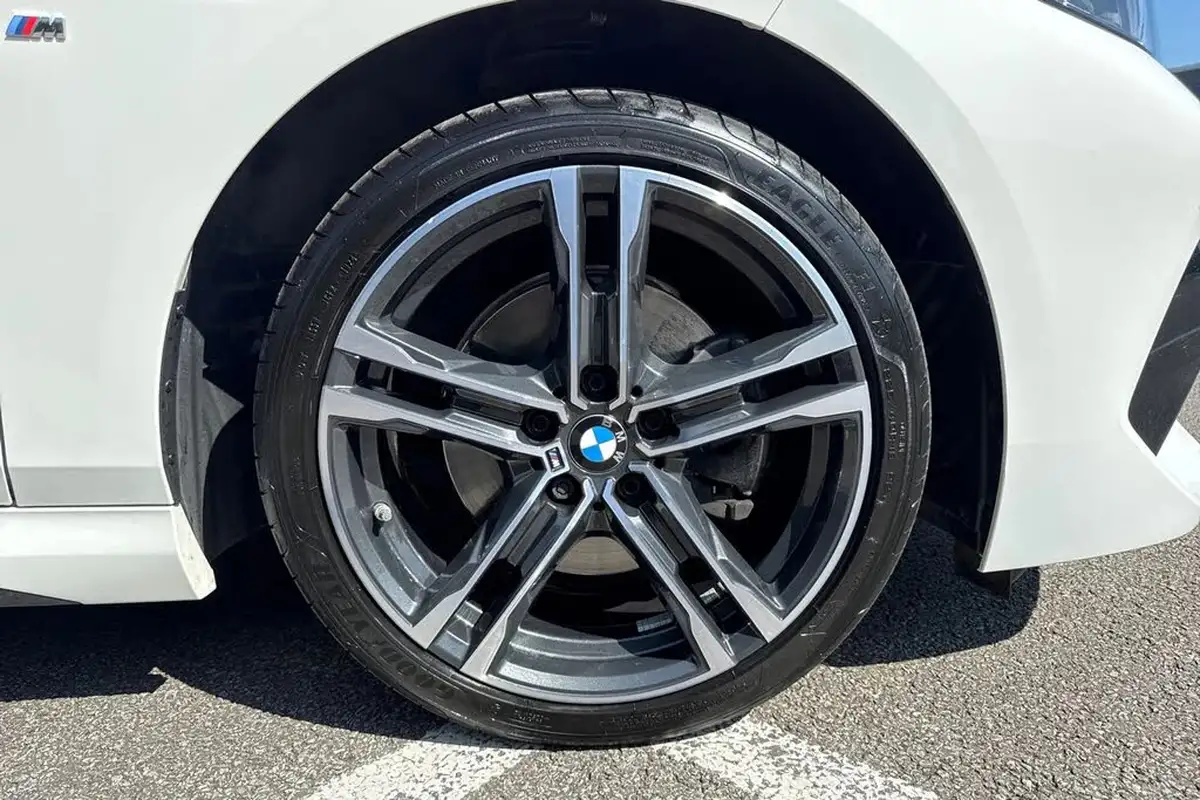 2024-bmw-2-series-15-218i-m-sport-coupe-4d-dct-big-9