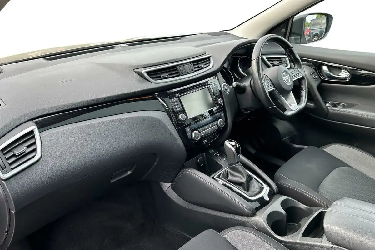 2020-nissan-qashqai-13-dig-t-n-connecta-160ps-dct-big-6