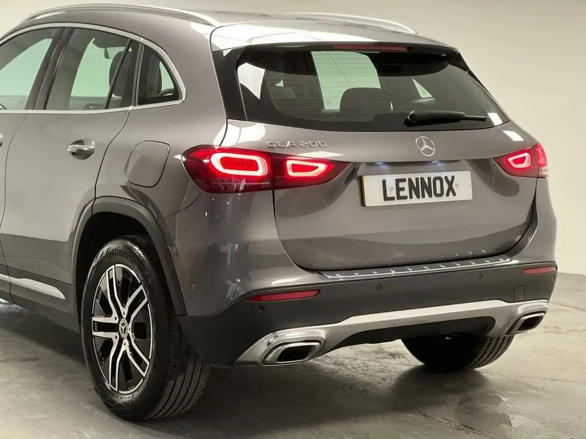 2023-mercedes-benz-gla-class-13-gla-200-sport-executive-station-wagon-big-4