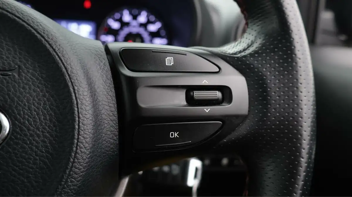 2019-kia-picanto-125-gt-line-big-24